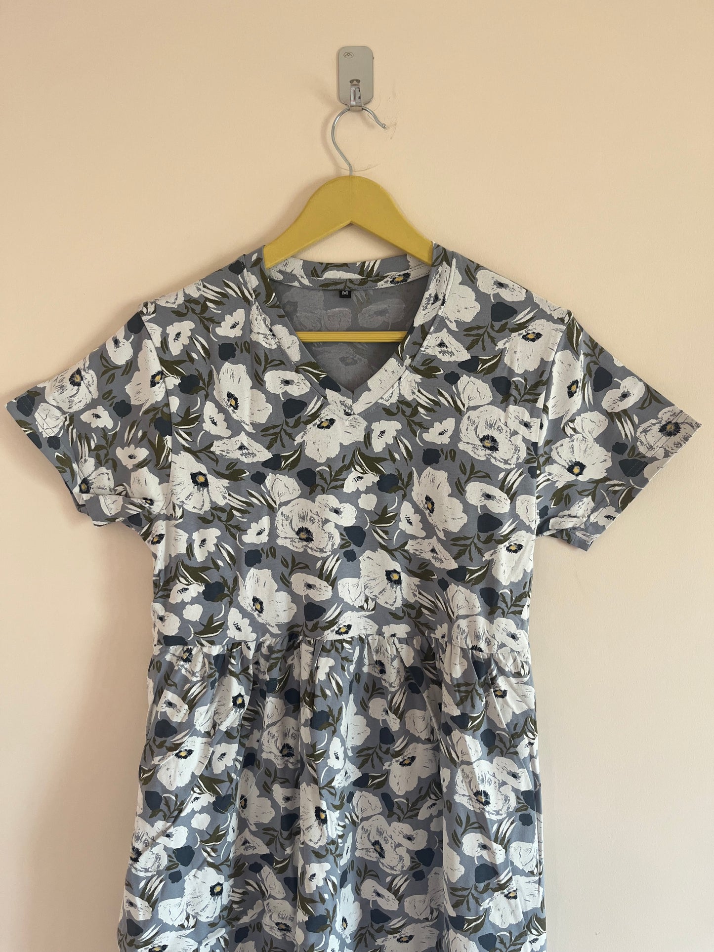 Non Feeding Gown Grey and White Flower