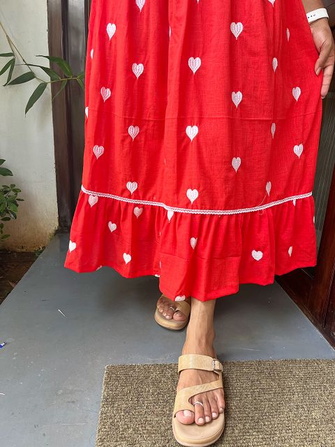 Red Heart Feeding Maxi