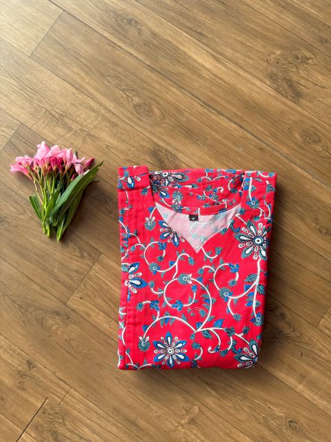 RED WITH BLUE FLOWER-CMM-6