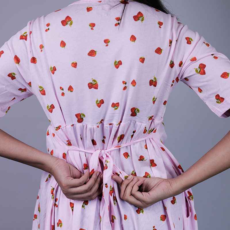 Zipless Feeding Gown light pink with Strawberry Pattern
