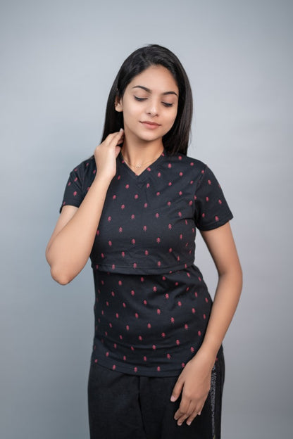 Zipless Feeding T-Shirt-Black Leaf