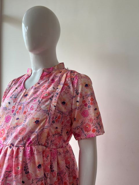 Light pink with flower