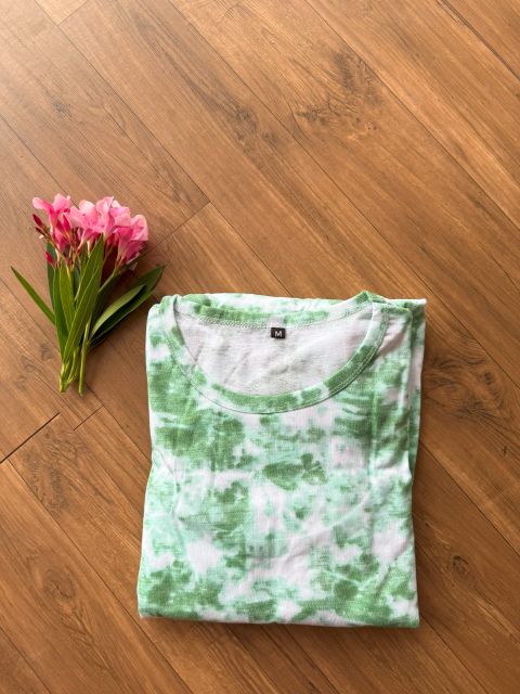 Green With White Shade - FG16